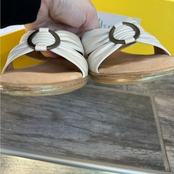 Soft spots sandals - Picture 4 of 6